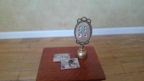 M0024-Beautiful antique jewelry